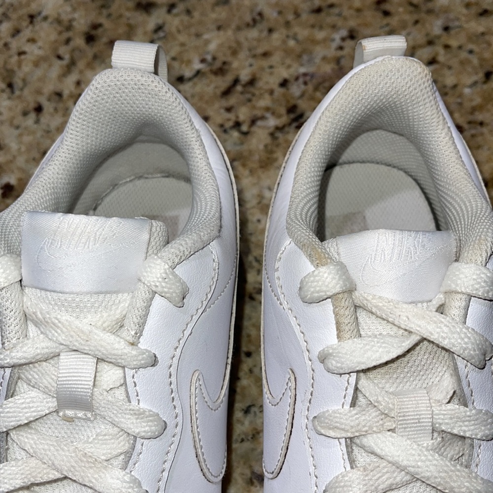 Nike Borough Low - Picture 2 of 8
